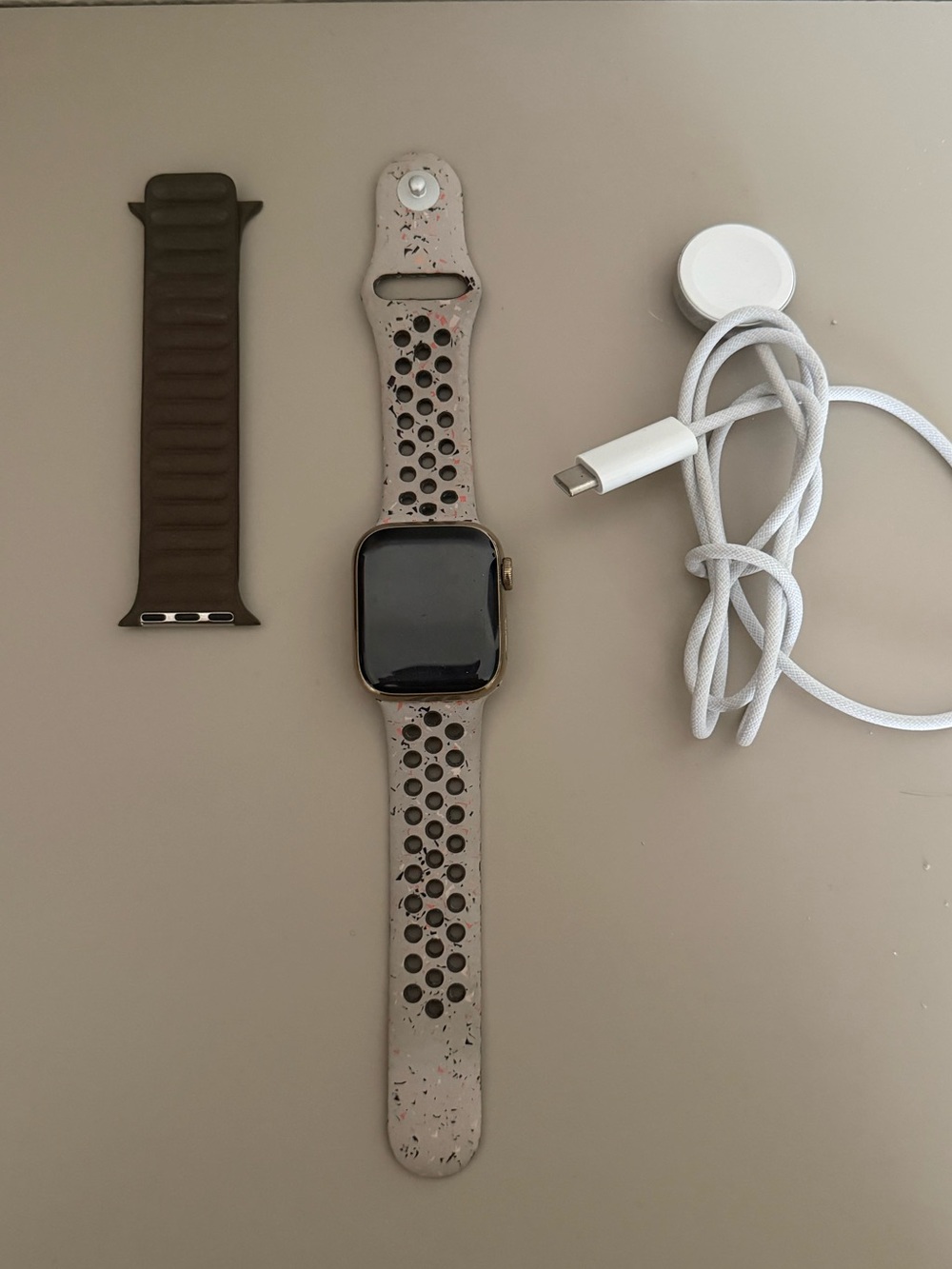 GOLD Apple Watch Series 9
